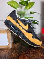 Nike Air Max 1 Black Yellow maat 45, Zwart, Nike, Nieuw, Ophalen of Verzenden