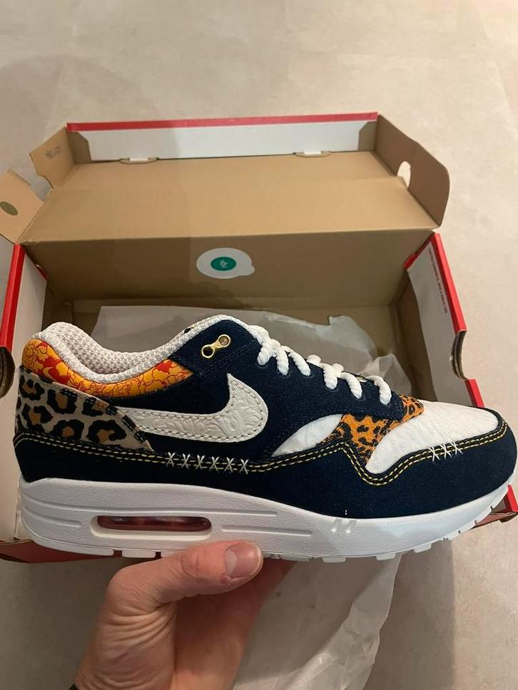 Nike Air Max 1 Denin Leopard maat 46, Kleding | Heren, Schoenen, Zo goed als nieuw, Overige kleuren, Ophalen of Verzenden