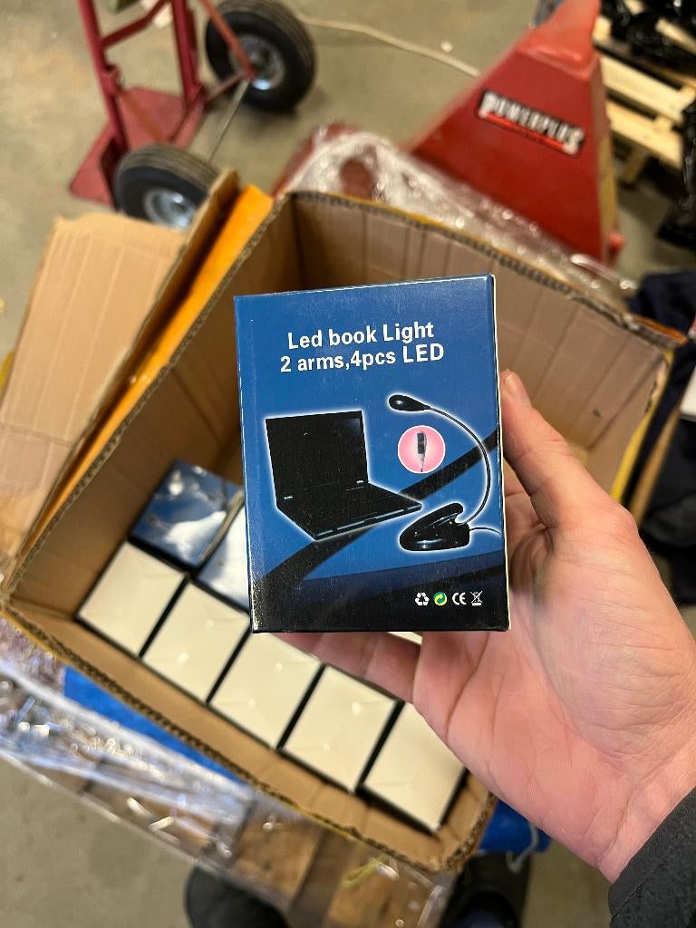 10 Stuks Boeklampjes - Klem-leeslamp / Nachtlampje - NIEUW, Boeken, Ophalen of Verzenden, Nieuw