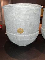 Grijze Bloempotten - Set van 2 Brynxz, Tuin en Terras, Ophalen, Gebruikt, Rond, Tuin