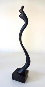 Bronzen beeldje lange staande figuur Corry Ammerlaan 6501-b, Antiek en Kunst, Kunst | Designobjecten, Ophalen of Verzenden