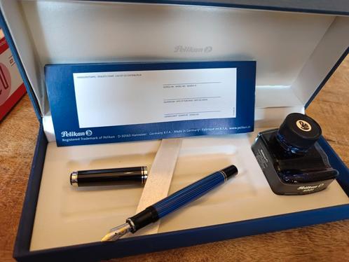 Pelikan Souverän M400 Black-Blue Vulpen

Deloitte present, Verzamelen, Pennenverzamelingen, Zo goed als nieuw, Vulpen, Overige merken