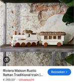 Rivièra Maison trein rattan, Huis en Inrichting, Woonaccessoires | Schalen en Manden, Ophalen of Verzenden, Nieuw, Overige vormen