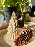 Handgemaakte decoratie kerstbomen, Ophalen of Verzenden, Zo goed als nieuw, Rond, Hout