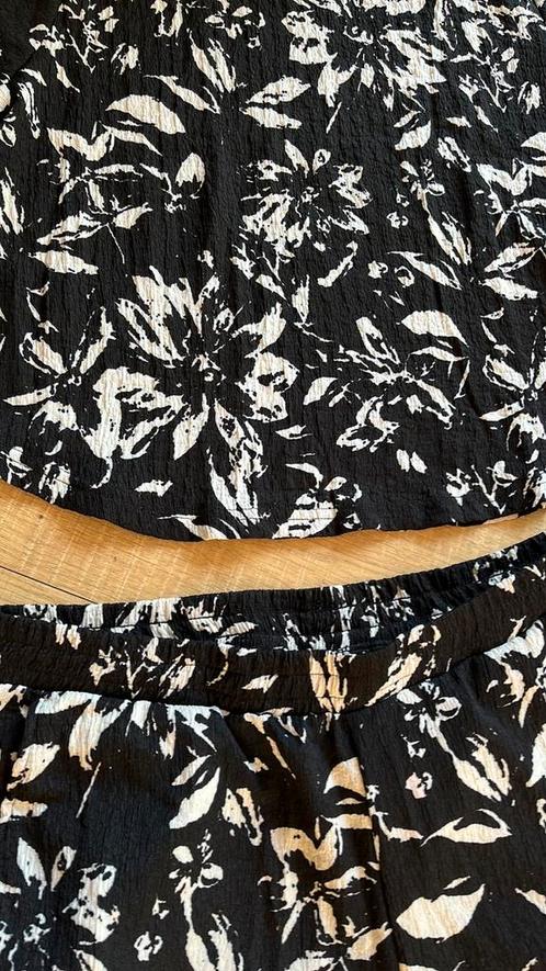 Wide leg wijde broek zwart wit top co ord zelfde print, Kleding | Dames, Broeken en Pantalons, Zo goed als nieuw, Maat 38/40 (M)