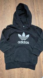 Zwarte hoodie van Adidas maat 92, Kinderen en Baby's, Kinderkleding | Maat 92, Adidas, Trui of Vest, Ophalen of Verzenden, Zo goed als nieuw