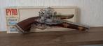 Vintage 1967 PYRO 1:1 Italian Miquelet Lock Pistol, Ophalen of Verzenden, Gebruikt, Groter dan 1:32