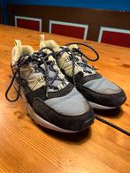 Mooie Kahru sneakers, Ophalen of Verzenden, Zo goed als nieuw, Sneakers of Gympen