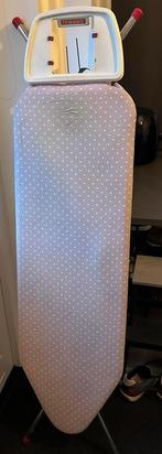 Strijkplank (Tomado), Witgoed en Apparatuur, Strijkijzers en Strijkplanken, Ophalen, Zo goed als nieuw