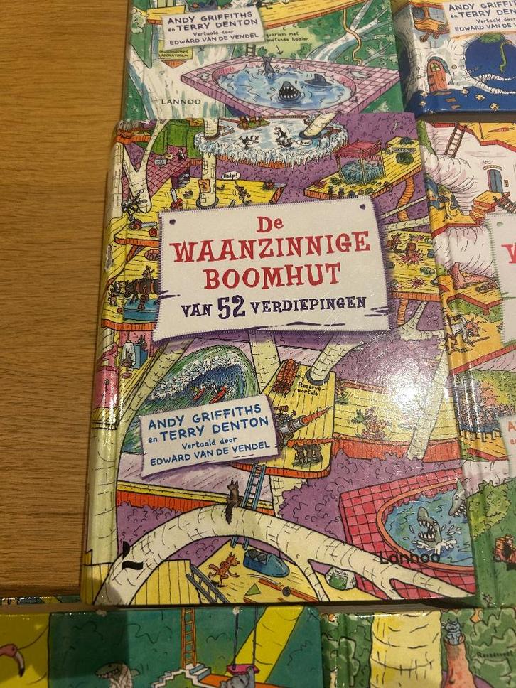 Waanzinnige boomhut 4, Boeken, Kinderboeken | Jeugd | 10 tot 12 jaar, Zo goed als nieuw, Fictie, Ophalen