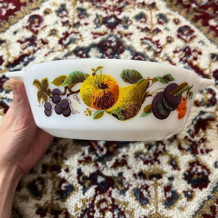 Vintage Pyrex Schaal met Fruit Design, Huis en Inrichting, Keuken | Potten en Pannen, Gebruikt, Pot, Bus of Blik, Glas, Ophalen of Verzenden