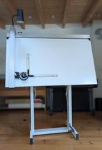 tekentafel, Doe-het-zelf en Verbouw, Tekentafels, Ophalen, Gebruikt, 130 tot 150 cm, Verlichting
