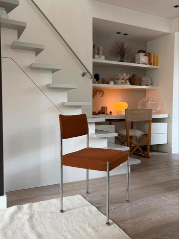 Vintage design stoel Martin Stoll / Oranje bruin roest beschikbaar voor biedingen