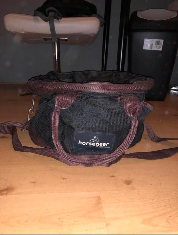 Paarden tas, Dieren en Toebehoren, Paarden en Pony's | Overige Paardenspullen, Zo goed als nieuw, Overige soorten, Ophalen of Verzenden