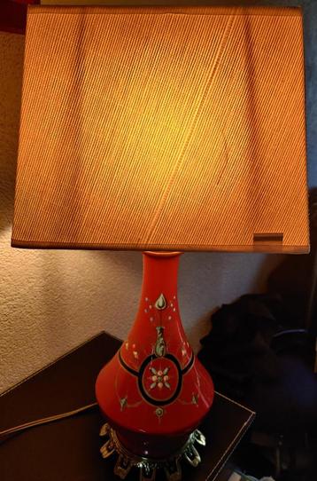 Franse tafellamp/Porseleinlamp vintage beschikbaar voor biedingen