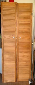 2 louvre paneeldeurtjesscherm  hout 198x38, incl knop&scharn, Doe-het-zelf en Verbouw, Deuren en Horren, Ophalen, Binnendeur, Minder dan 200 cm