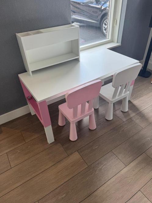 Ikea Pahl bureau met open kastje en 2 Mammut stoelen, Huis en Inrichting, Bureaus, Gebruikt, Bureau, In hoogte verstelbaar, Ophalen of Verzenden