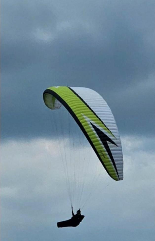 Paraglider Swing Nyos L - Top Conditie!, Sport en Fitness, Zweefvliegen en Paragliding, Zo goed als nieuw, Scherm, Ophalen
