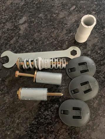 Wasmachine Transportbouten + Sleutel Siemens beschikbaar voor biedingen