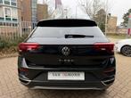 Volkswagen T-Roc 1.5 TSI Sport, Auto's, Volkswagen, Voorwielaandrijving, Zwart, 4 cilinders, 150 pk