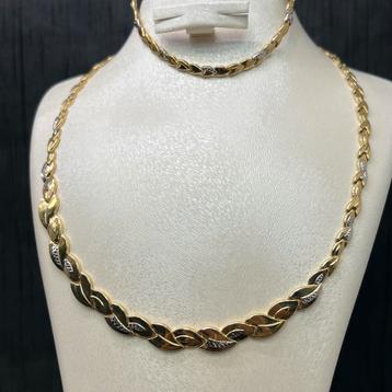 14 karaat gouden ketting met armband set beschikbaar voor biedingen