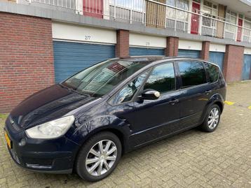 Ford S-Max 2.0i 16V Titanium met Clima en Cruise incl. NAP beschikbaar voor biedingen