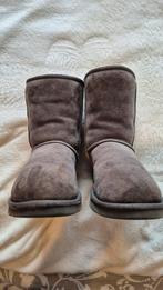 Mooie ugg short grijs maat 41, Kleding | Dames, Schoenen, UGG, Lage of Enkellaarzen, Ophalen of Verzenden, Zo goed als nieuw