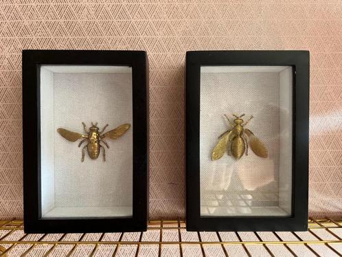 Set van 2 diepe HK living lijsten gouden insecten bij vlieg, Huis en Inrichting, Woonaccessoires | Lijsten, Minder dan 50 cm, Hout
