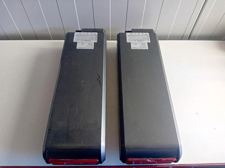 2 stuks defecte fiets accu Sundvall V.8 36v, Fietsen en Brommers, Fietsaccessoires | Fietsaccu's, Gebruikt, Ophalen of Verzenden