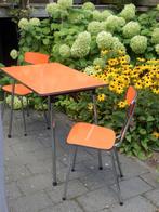 Knaloranje retro formica set, tafel en 2 stoelen, Ophalen, Huis en Inrichting
