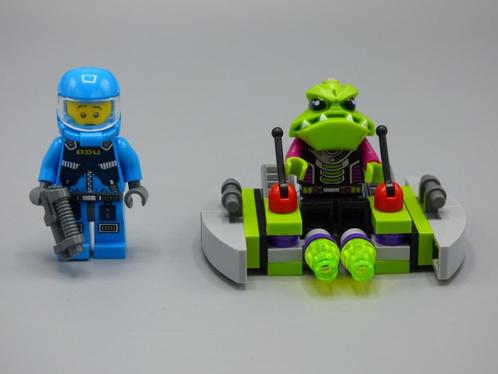 lego 7049 Alien Striker, Kinderen en Baby's, Speelgoed | Duplo en Lego, Gebruikt, Lego, Complete set, Ophalen of Verzenden