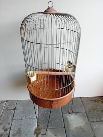 Papagaaienkooi 45 cm diameter x 75 cm hoog op onderstel 115  beschikbaar voor biedingen