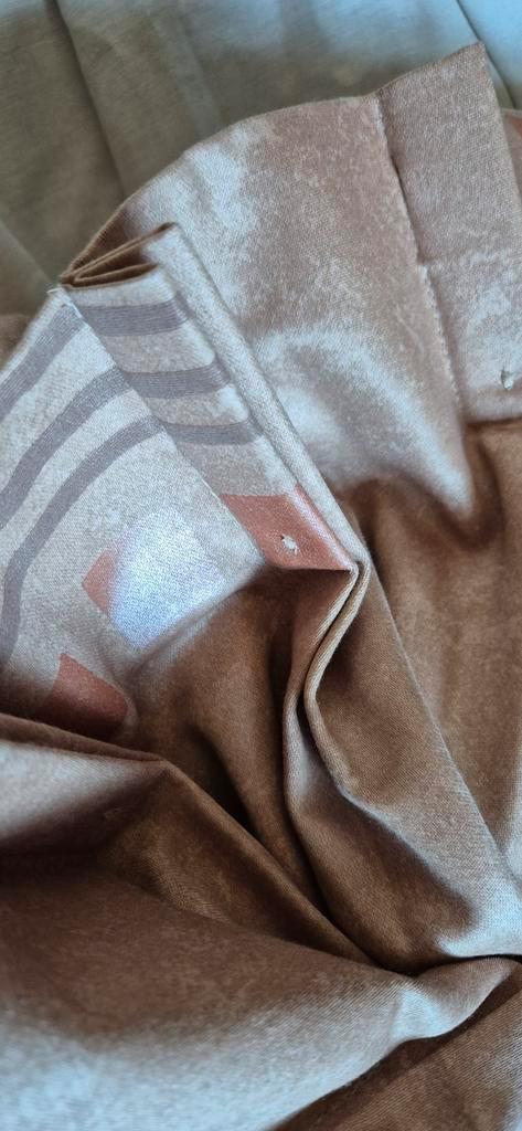 Prachtig verduisterend katoenmix zacht beige gordijn 210 220, Huis en Inrichting, Stoffering | Gordijnen en Lamellen, Zo goed als nieuw