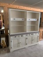 Grote witte winkelkast 200 cm, Ophalen, Beatrixstraat 65E Beneden Leeuwen, Harriekoopmans@hotmail.com, Hout