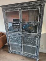 Massief houten kast met glazen deuren, Huis en Inrichting, Kasten | Buffetkasten, 100 tot 150 cm, Glas, Ophalen of Verzenden, Landelijk