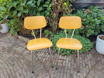 2 Vintage retro Keukenstoelen - Originele Staat beschikbaar voor biedingen