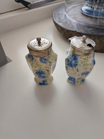 Vintage mosterdpotje en zout/peper vaatje beschikbaar voor biedingen