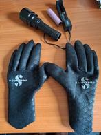 Duikset: Handschoenen & Duiklamp met lader, Watersport en Boten, Ophalen of Verzenden, Nieuw, Duiklamp