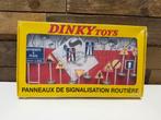 Dinky Toys Verkeersborden set - Atlas - A6174, Hobby en Vrije tijd, Modelauto's | Overige schalen, Ophalen of Verzenden, Nieuw