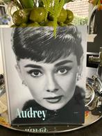 Hardcover boek AUDREY HEPBURN chcs, Boeken, Ophalen of Verzenden, Zo goed als nieuw