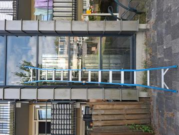 Vouwladder 5 meter beschikbaar voor biedingen