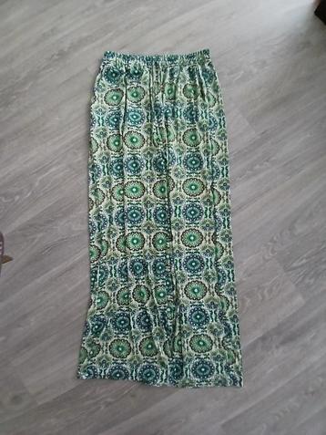 A) Hippe zomerse broek met wijde pijpen XL/XXL beschikbaar voor biedingen