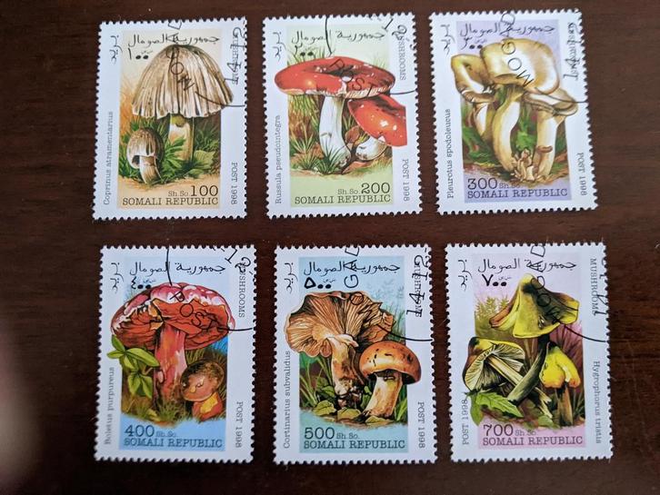 SOMALIE 1998; serie PADDENSTOELEN, Postzegels en Munten, Postzegels | Thematische zegels, Gestempeld, Dier of Natuur, Verzenden