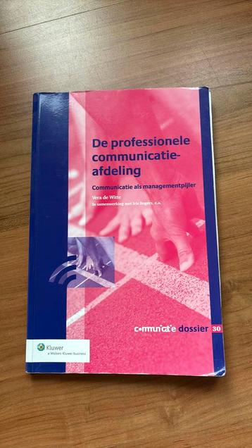 De professionele communicatieafdeling beschikbaar voor biedingen