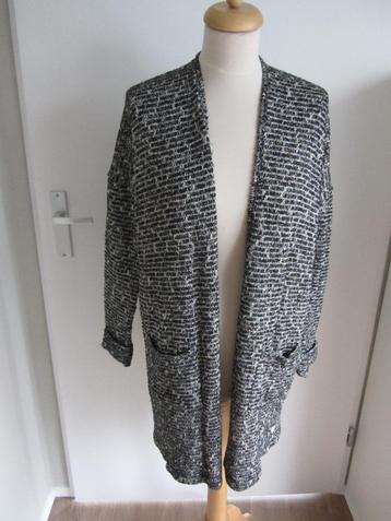 Vest 44, zwart gemêleerd, zakken, OSI, kriebelt niet, zgan beschikbaar voor biedingen