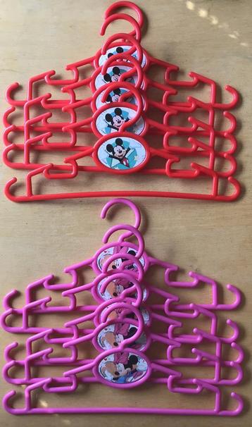 10 kledinghangers kind met broeklat - Mickey & Minnie Mouse beschikbaar voor biedingen