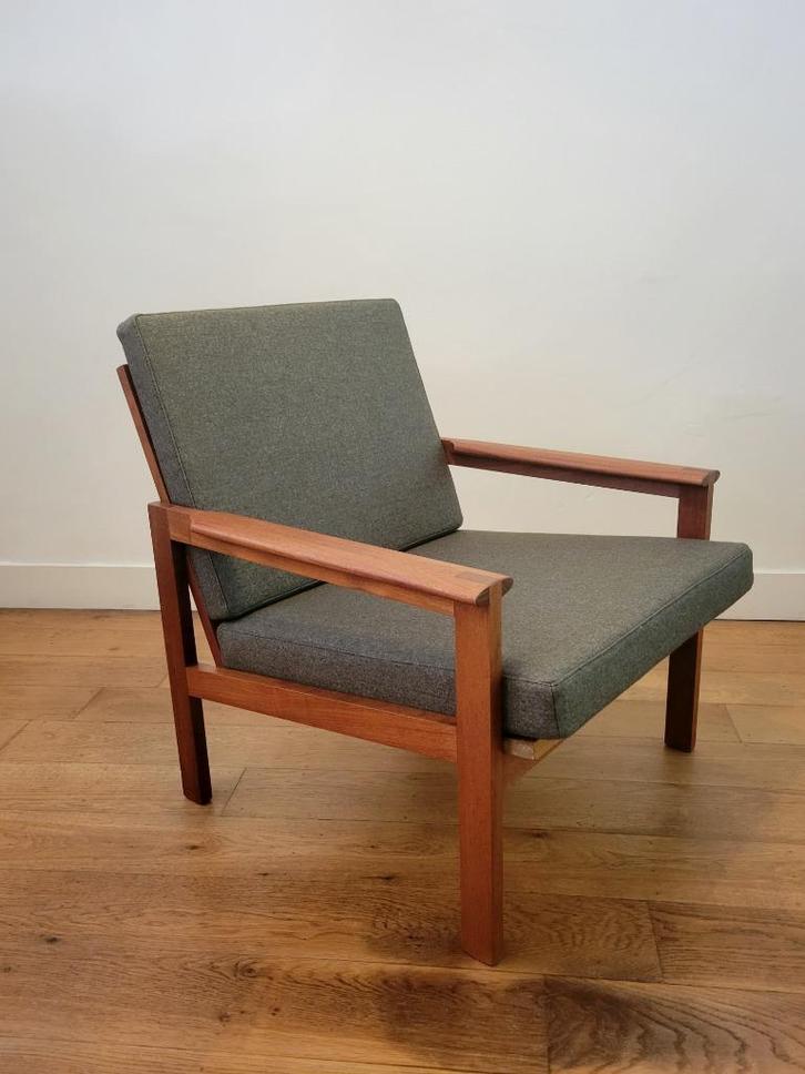 Vintage Capella fauteuil van Illum Wikkelsø voor  Eilersen, Huis en Inrichting, Fauteuils, Gebruikt, Hout, Stof, 50 tot 75 cm