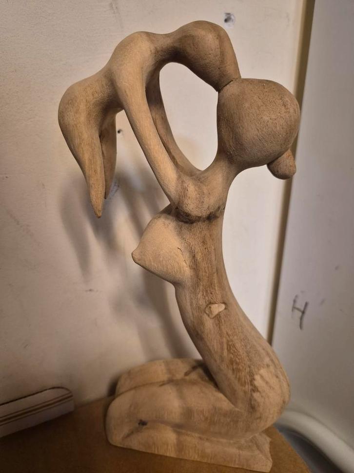 Houten beeld: Vrouw met baby, 30cm, Antiek en Kunst, Kunst | Beelden en Houtsnijwerken, Ophalen of Verzenden