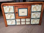 Antiek / vintage kruidenkast met keramische laatjes, Antiek en Kunst, Ophalen of Verzenden