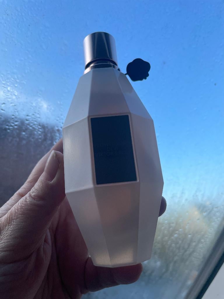 Decant Flowerbomb Dew, V&R, nieuw. Eau de Parfum, Verzenden, Nieuw, Gevuld, Danzigerkade 55 1013 AP Amsterdam The Netherlands